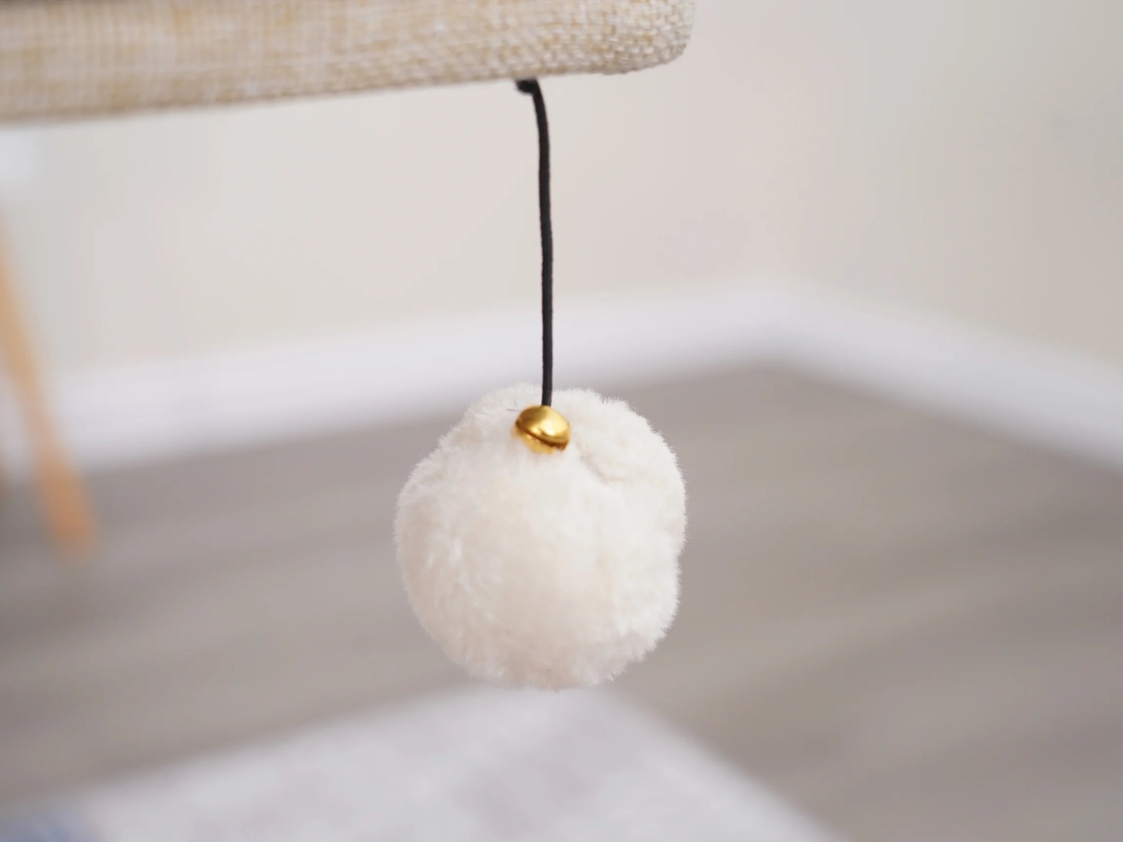 3-Level 30" Minimalist Cat Tree with Large Condo and Perch, 3 Toys, Beige