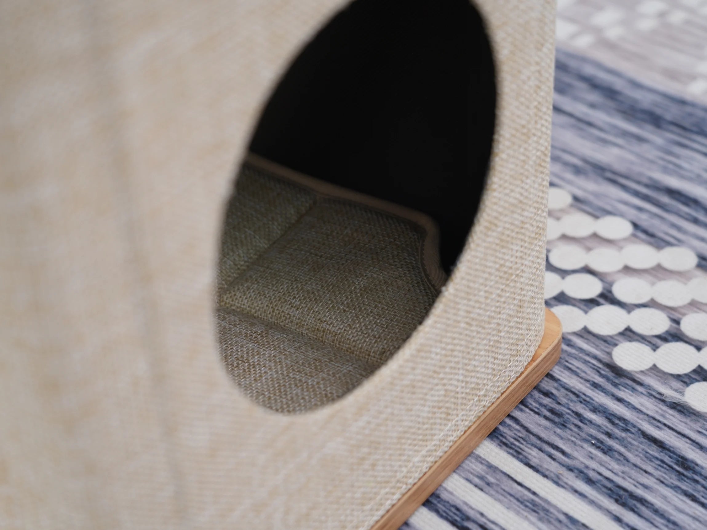 3-Level 30" Minimalist Cat Tree with Large Condo and Perch, 3 Toys, Beige